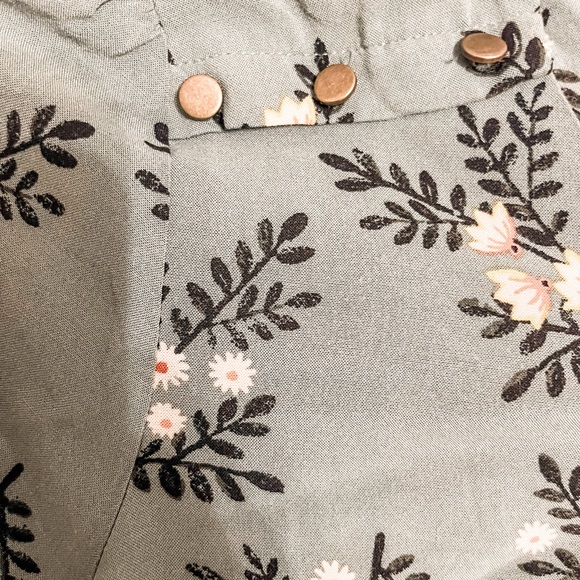 LC Lauren Conrad floral green midi maternity dress - Picture 4 of 4